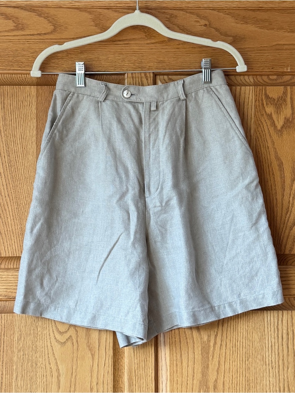Dana B & Karen 100% Linen Pleated Shorts – Size 4